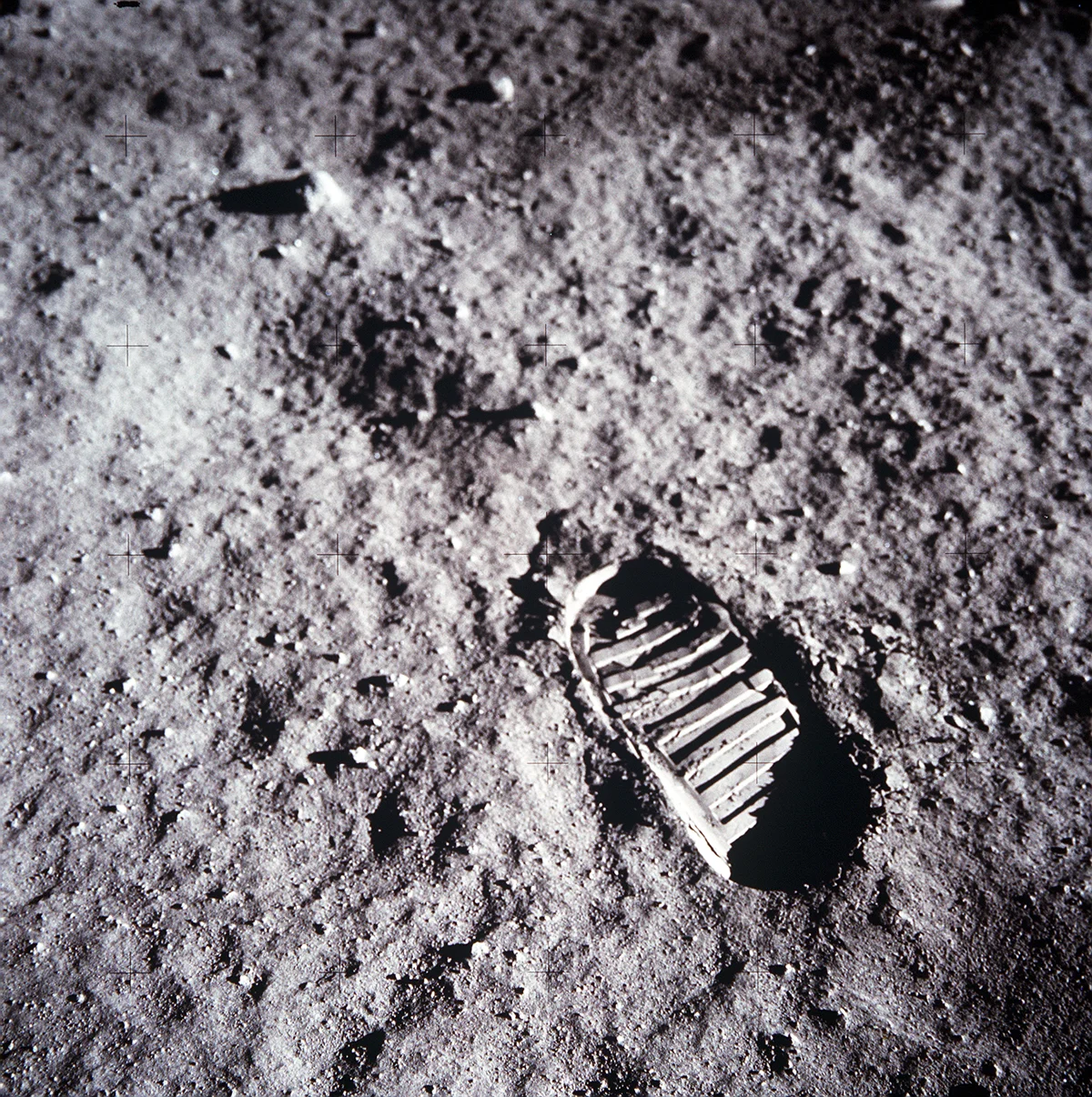 An Apollo astronaut bootprint in lunar soil